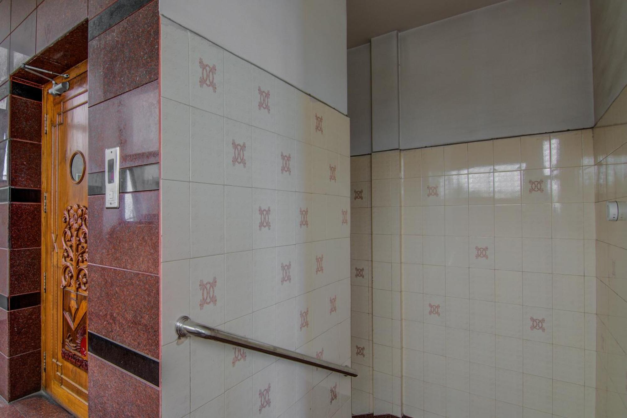 Hotel O Vb Grand Βιζαχαπατνάμ Εξωτερικό φωτογραφία